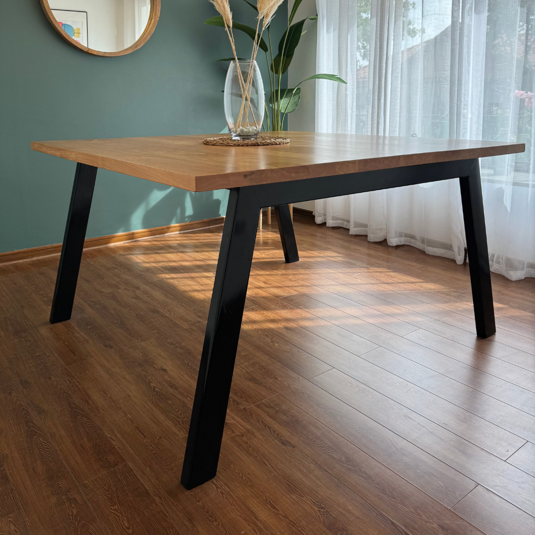 Mesa Venecia Cuadrada Lenga