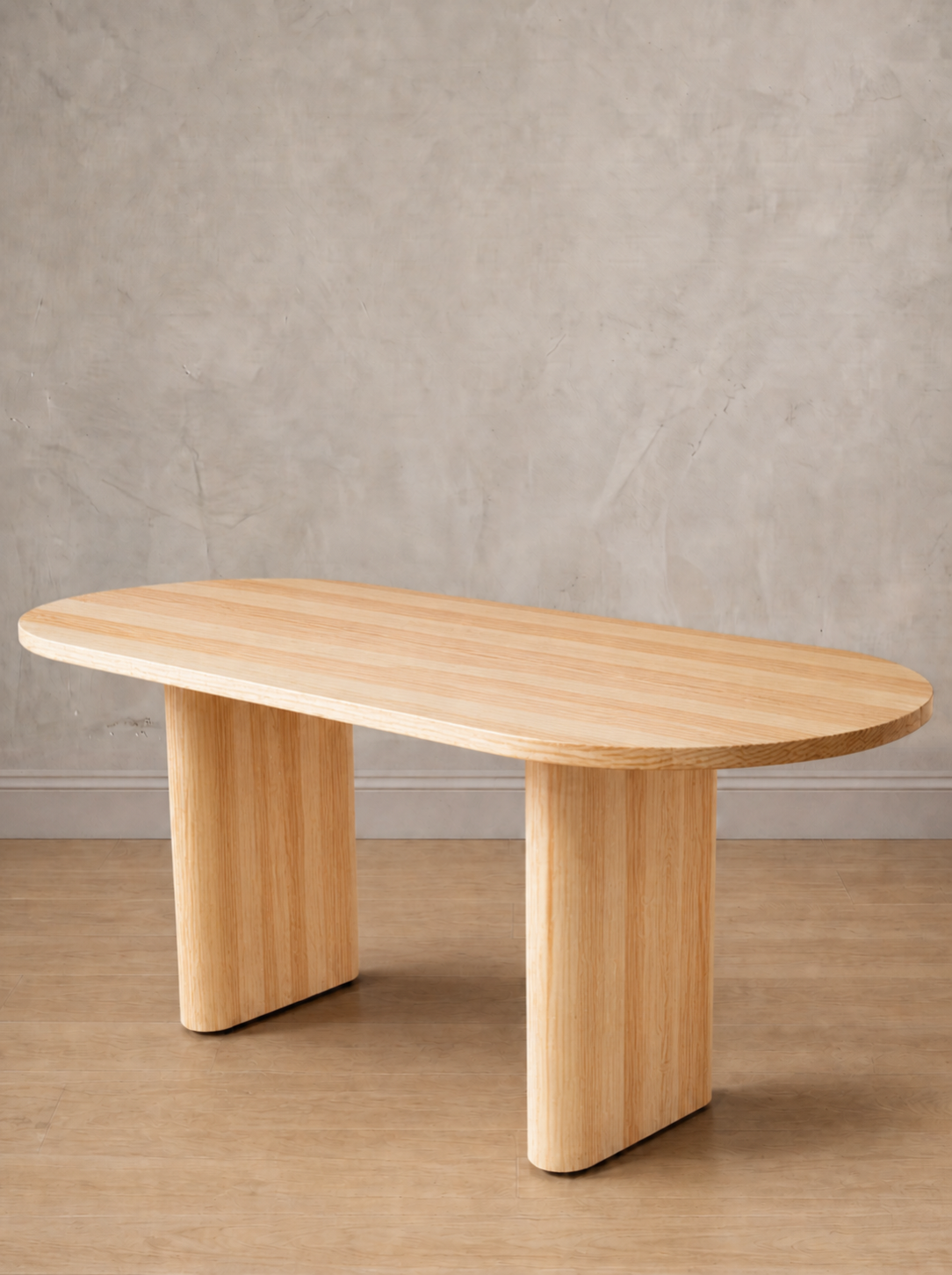 Mesa ovalada Remanso, madera pino tono natural, comedor.